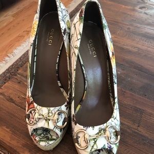 Authentic Gucci wedges